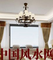 吴忠卧室镜面吊顶影响夫妻财运？